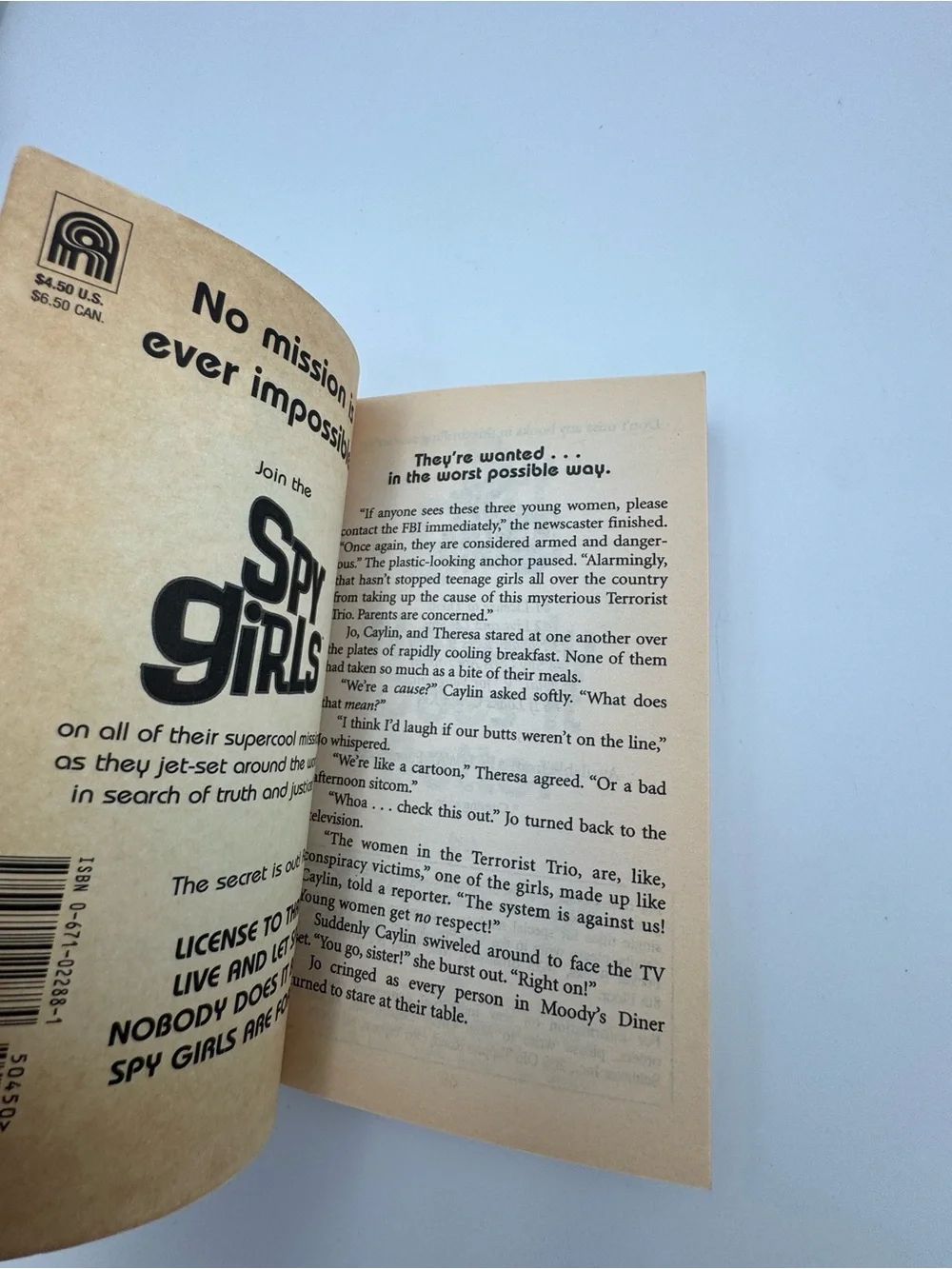 Spy Girls Nobody Does It Better #3 Elizabeth Cage 1999‎ Paperback YA Book